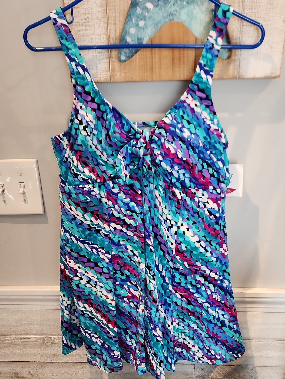 NWT Croft & Barrow Women's Blue Teal Multi-Color Onepiece Swimsuit Sz 16